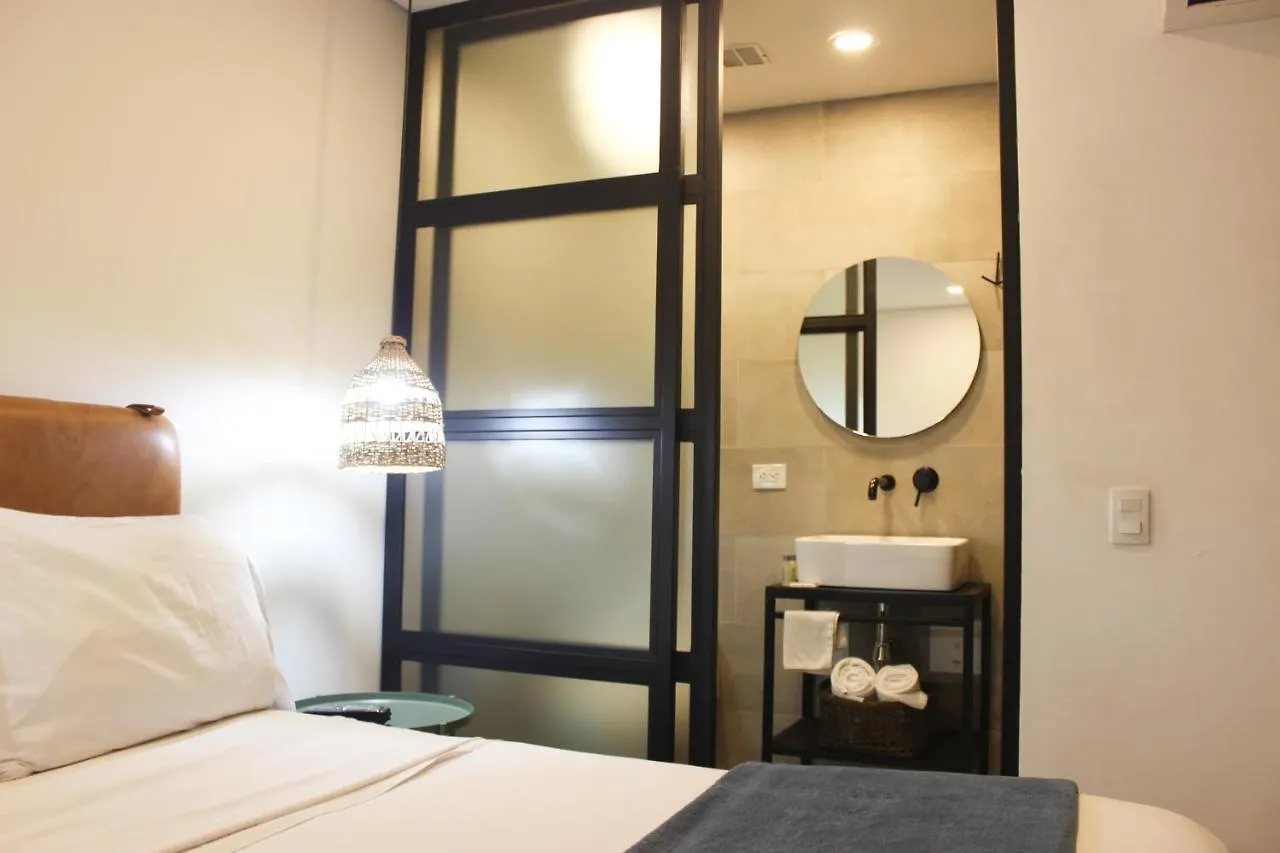 574 Hotel ميديلين