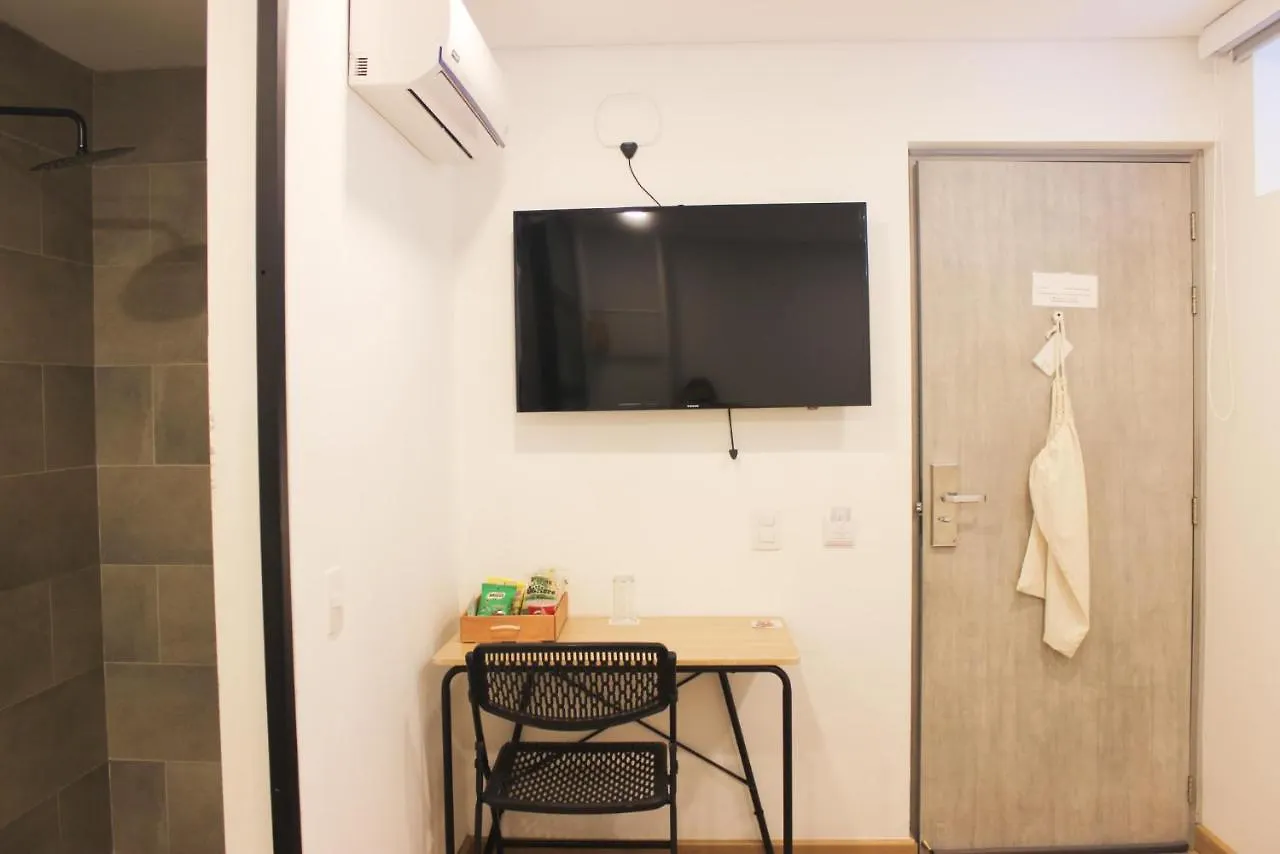 574 Hotel ميديلين