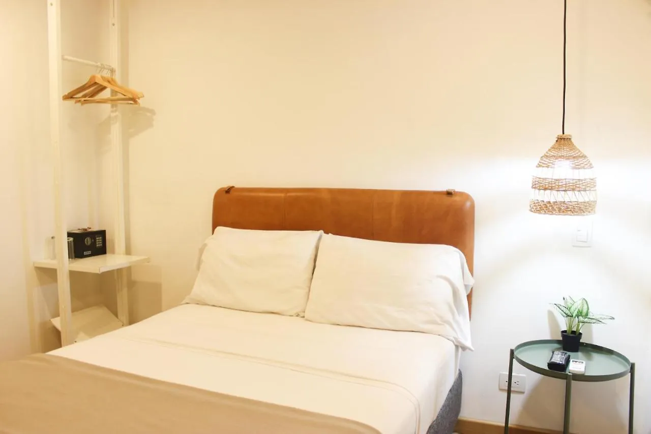 574 Hotel ميديلين