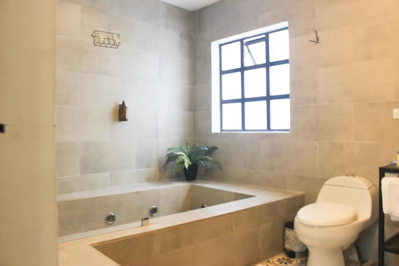574 Hotel ميديلين