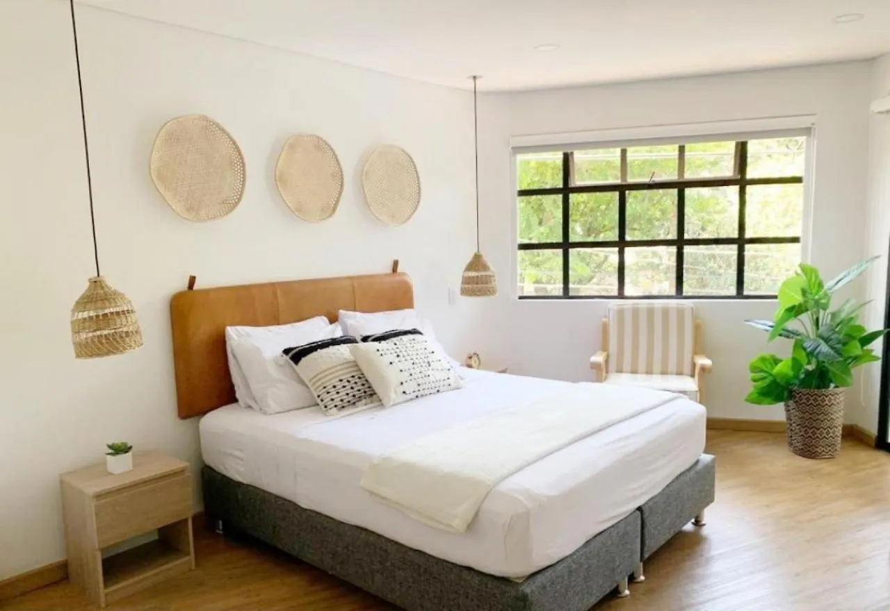574 Hotel ميديلين