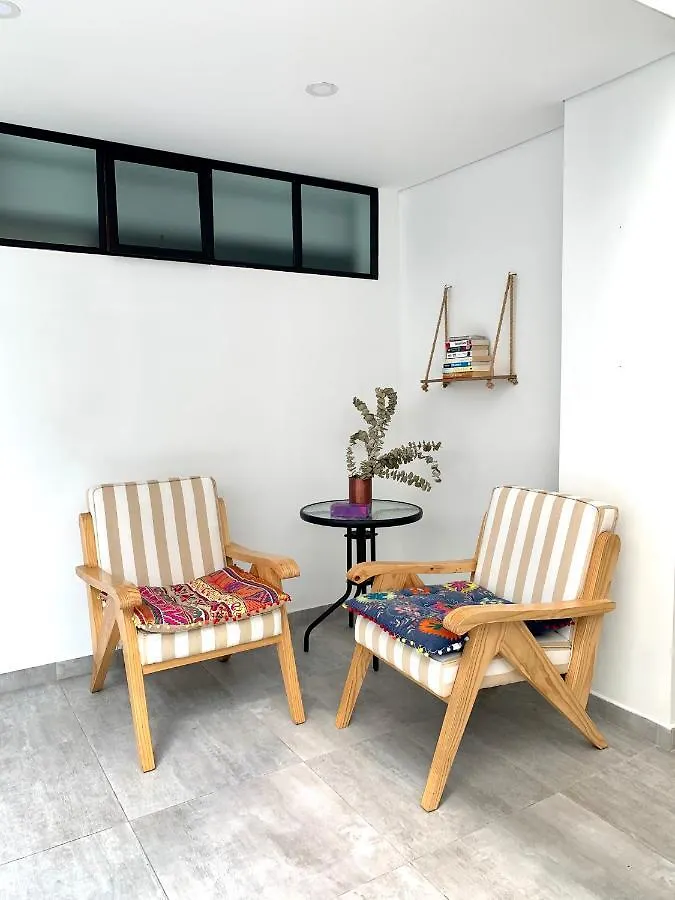 574 Hotel ميديلين